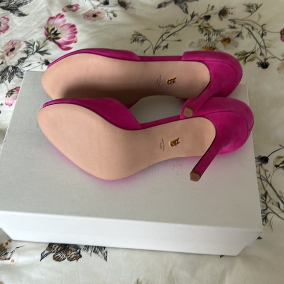 Veronica Beard Gadot Heels - Picture 6 of 7